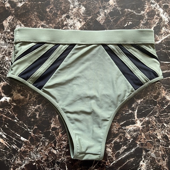 High Waisted Green Bikini Bottoms, Express size medium - Picture 9 of 15